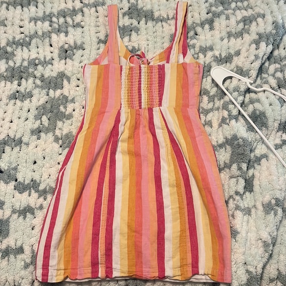 Summer dress with lace up front - Picture 3 of 3